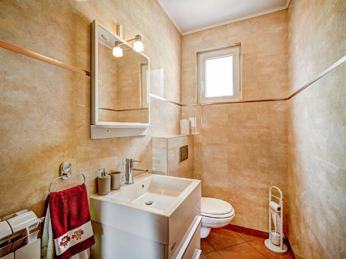Apartment Tommy-2 By Interhome Kmeti Εξωτερικό φωτογραφία
