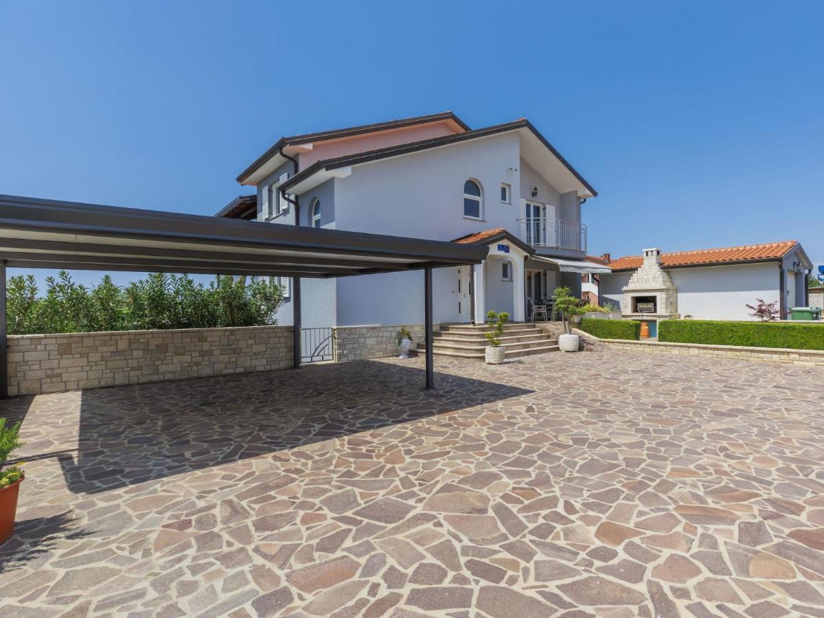 Apartment Tommy-2 By Interhome Kmeti Εξωτερικό φωτογραφία